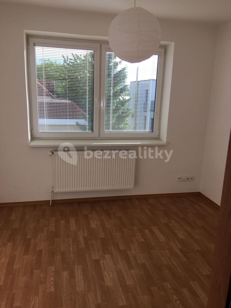 2 bedroom with open-plan kitchen flat to rent, 72 m², Kudeříkové, Prague, Prague 2 bedroom with open-plan kitchen flat to rent, 72 m², Kudeříkové, Prague, Prague