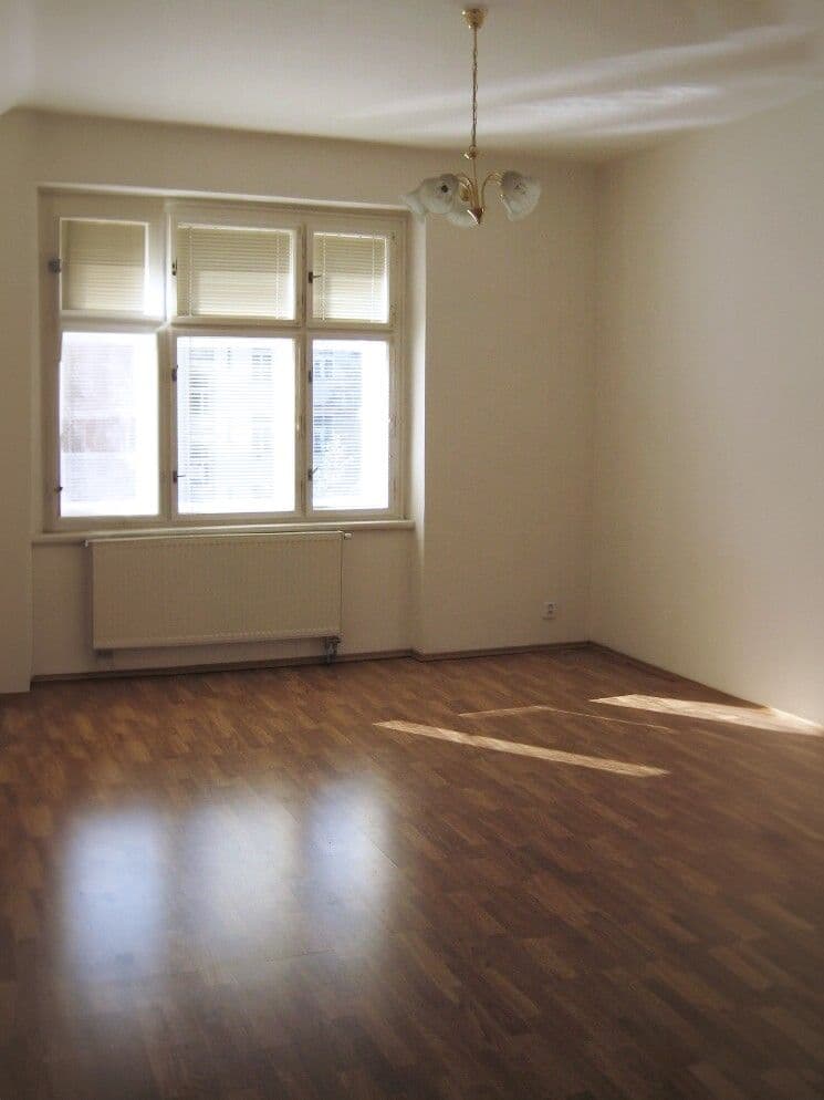 1 bedroom with open-plan kitchen flat to rent, 45 m², Bulharská, Prague, Prague 1 bedroom with open-plan kitchen flat to rent, 45 m², Bulharská, Prague, Prague