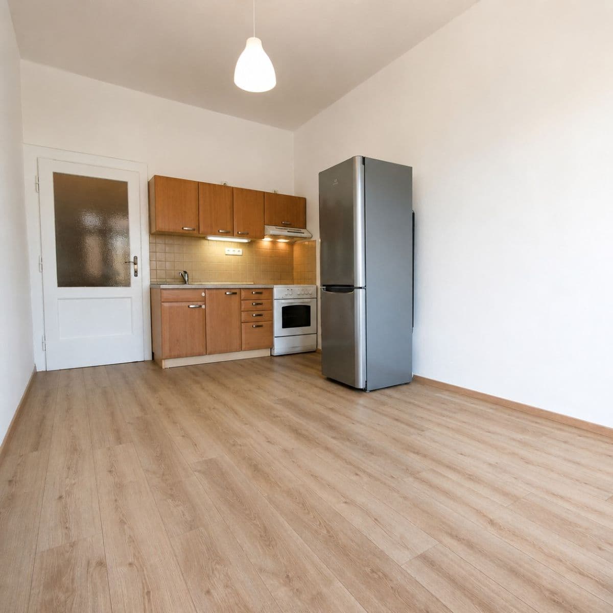 1 bedroom with open-plan kitchen flat to rent, 45 m², Bulharská, Prague, Prague 1 bedroom with open-plan kitchen flat to rent, 45 m², Bulharská, Prague, Prague