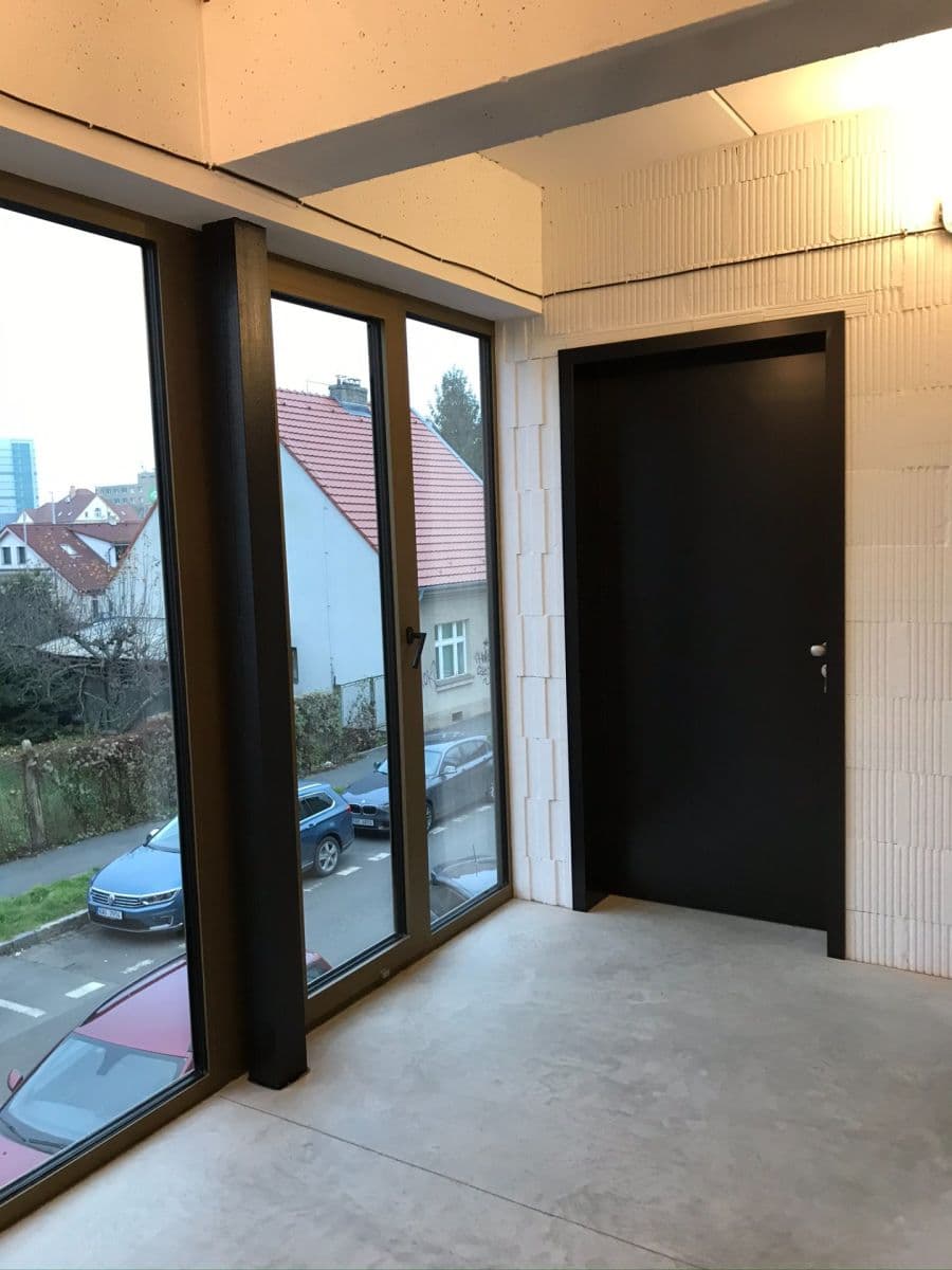 Studio flat to rent, 37 m², Na Pecích, Prague, Prague Studio flat to rent, 37 m², Na Pecích, Prague, Prague