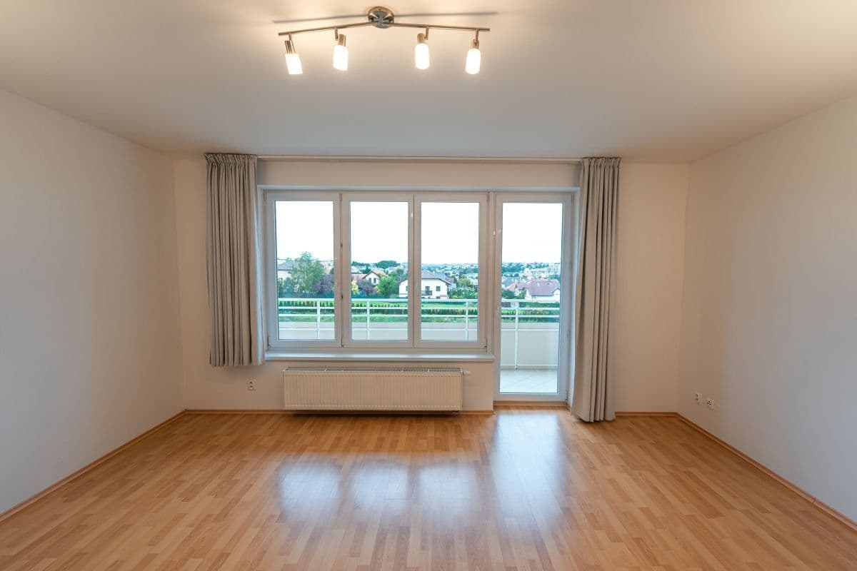 Studio flat to rent, 37 m², Přeučilova, Prague, Prague Studio flat to rent, 37 m², Přeučilova, Prague, Prague