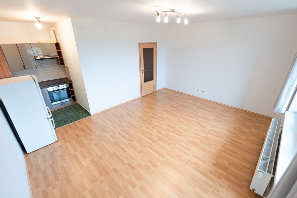 Studio flat to rent, 37 m², Přeučilova, Prague, Prague Studio flat to rent, 37 m², Přeučilova, Prague, Prague