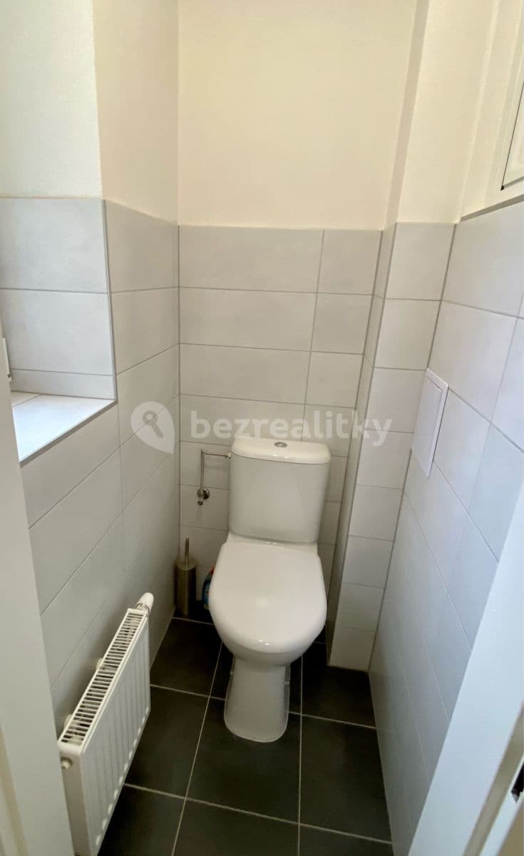 2 bedroom flat to rent, 70 m², Za Poštou, Olomouc, Olomoucký Region 2 bedroom flat to rent, 70 m², Za Poštou, Olomouc, Olomoucký Region