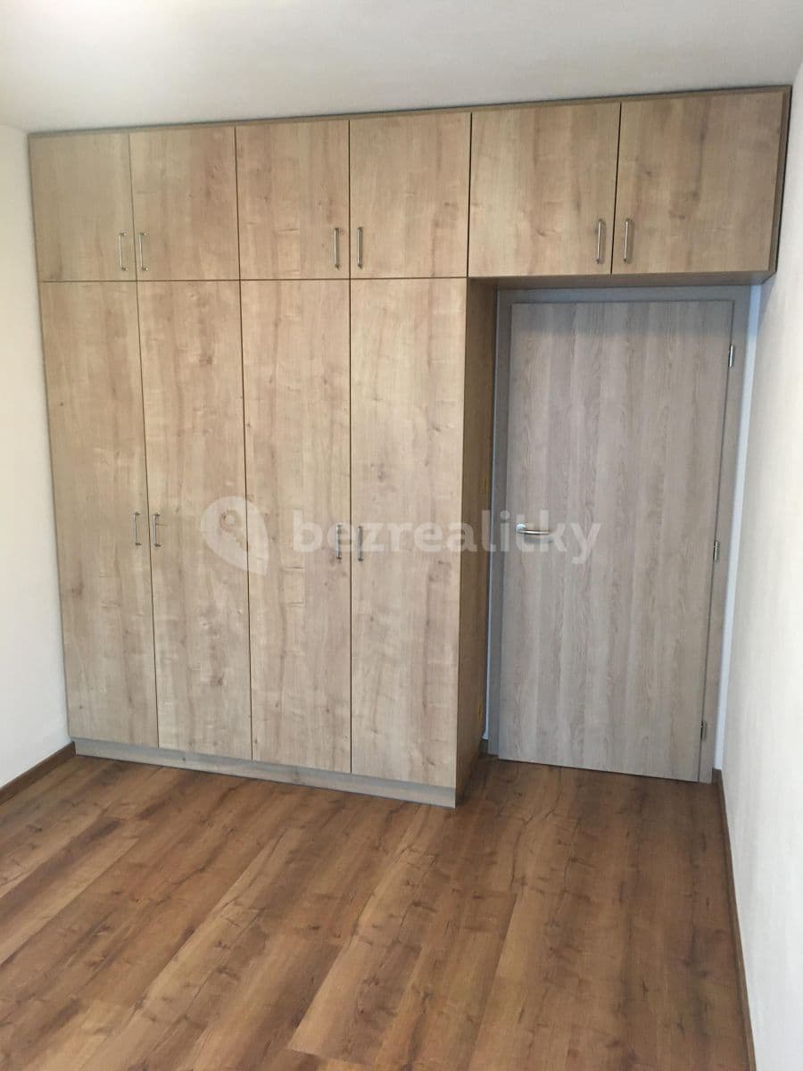 1 bedroom with open-plan kitchen flat to rent, 54 m², Moskalykova, Brno, Jihomoravský Region 1 bedroom with open-plan kitchen flat to rent, 54 m², Moskalykova, Brno, Jihomoravský Region