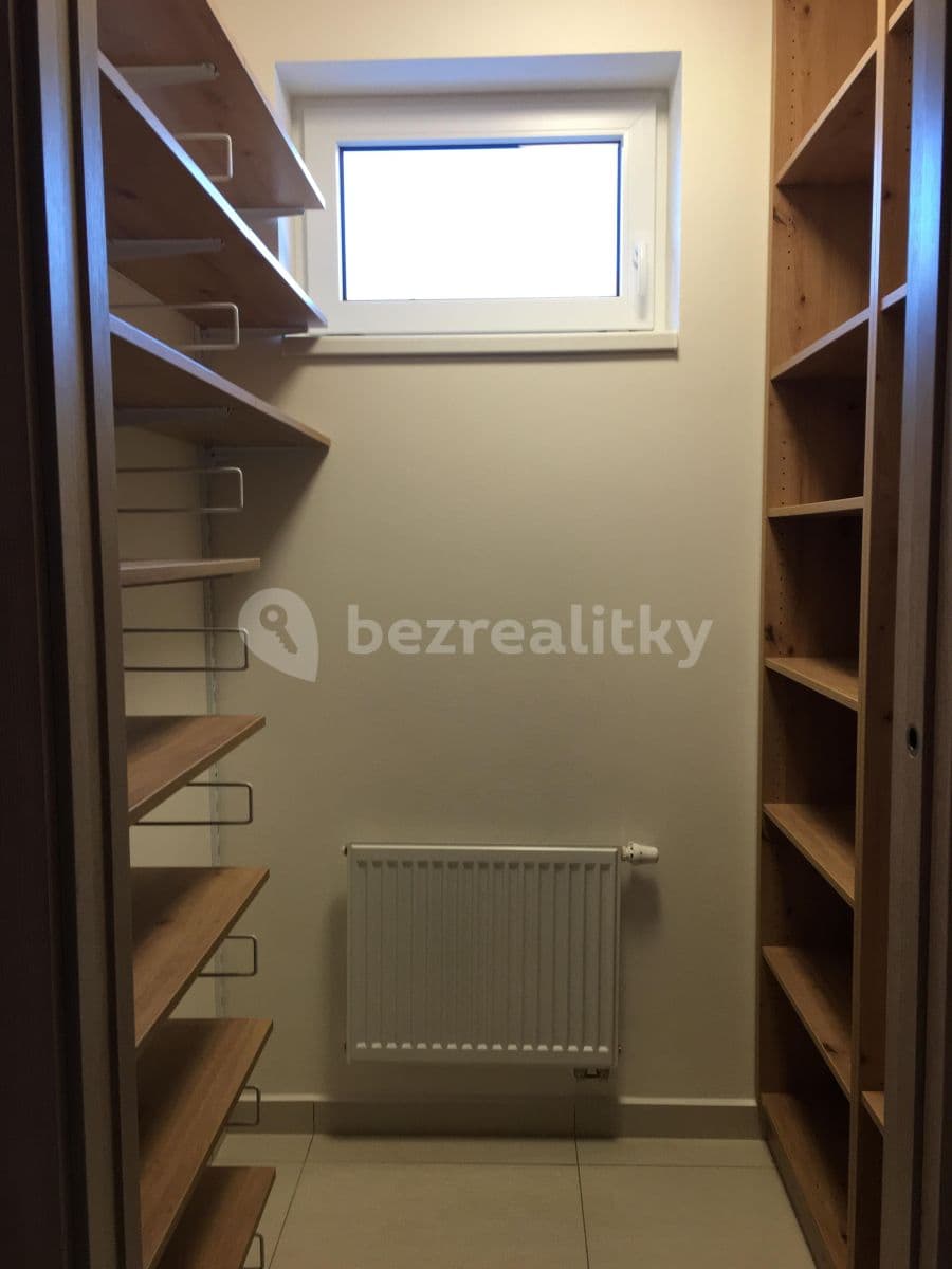 1 bedroom with open-plan kitchen flat to rent, 54 m², Moskalykova, Brno, Jihomoravský Region 1 bedroom with open-plan kitchen flat to rent, 54 m², Moskalykova, Brno, Jihomoravský Region