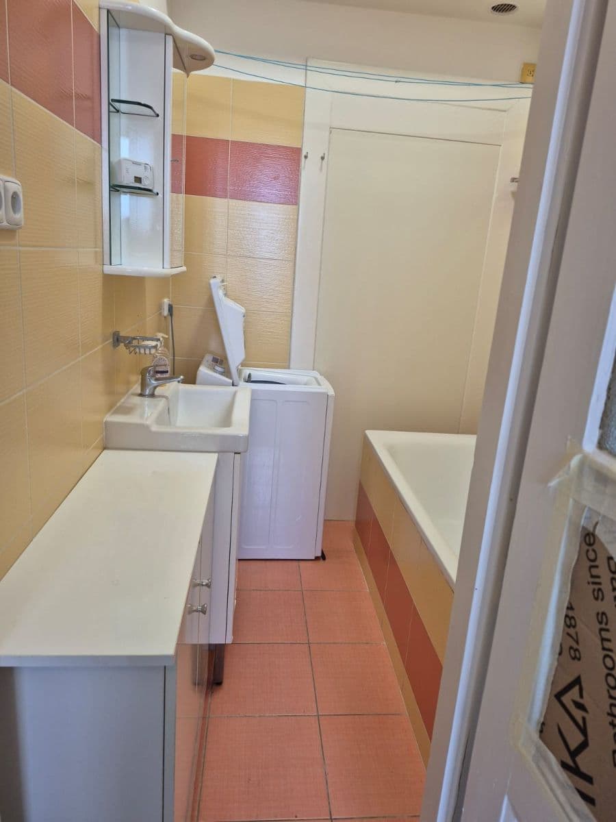 1 bedroom flat to rent, 51 m², Farní, Prague, Prague 1 bedroom flat to rent, 51 m², Farní, Prague, Prague