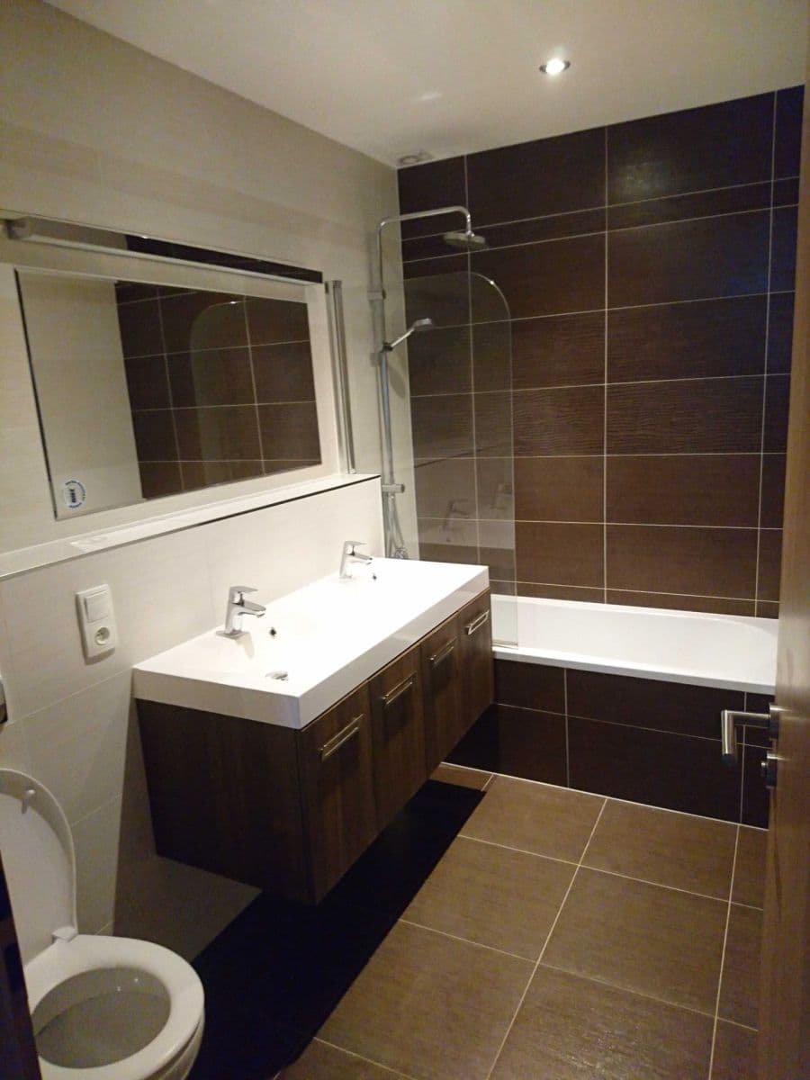 2 bedroom with open-plan kitchen flat to rent, 79 m², Bermanova, Prague, Prague 2 bedroom with open-plan kitchen flat to rent, 79 m², Bermanova, Prague, Prague