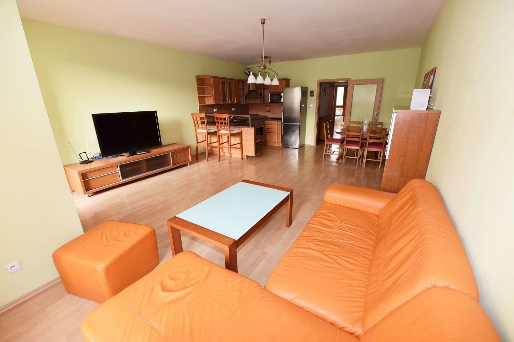 2 bedroom with open-plan kitchen flat to rent, 89 m², Za Valem, Prague, Prague 2 bedroom with open-plan kitchen flat to rent, 89 m², Za Valem, Prague, Prague