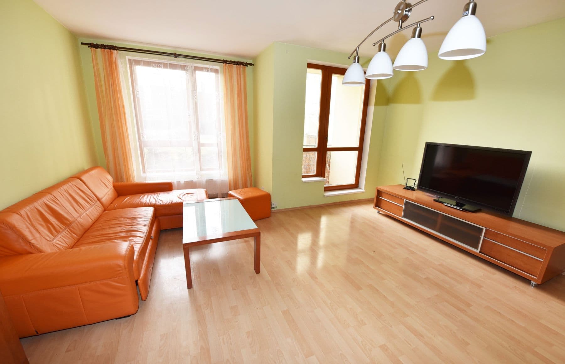 2 bedroom with open-plan kitchen flat to rent, 89 m², Za Valem, Prague, Prague 2 bedroom with open-plan kitchen flat to rent, 89 m², Za Valem, Prague, Prague