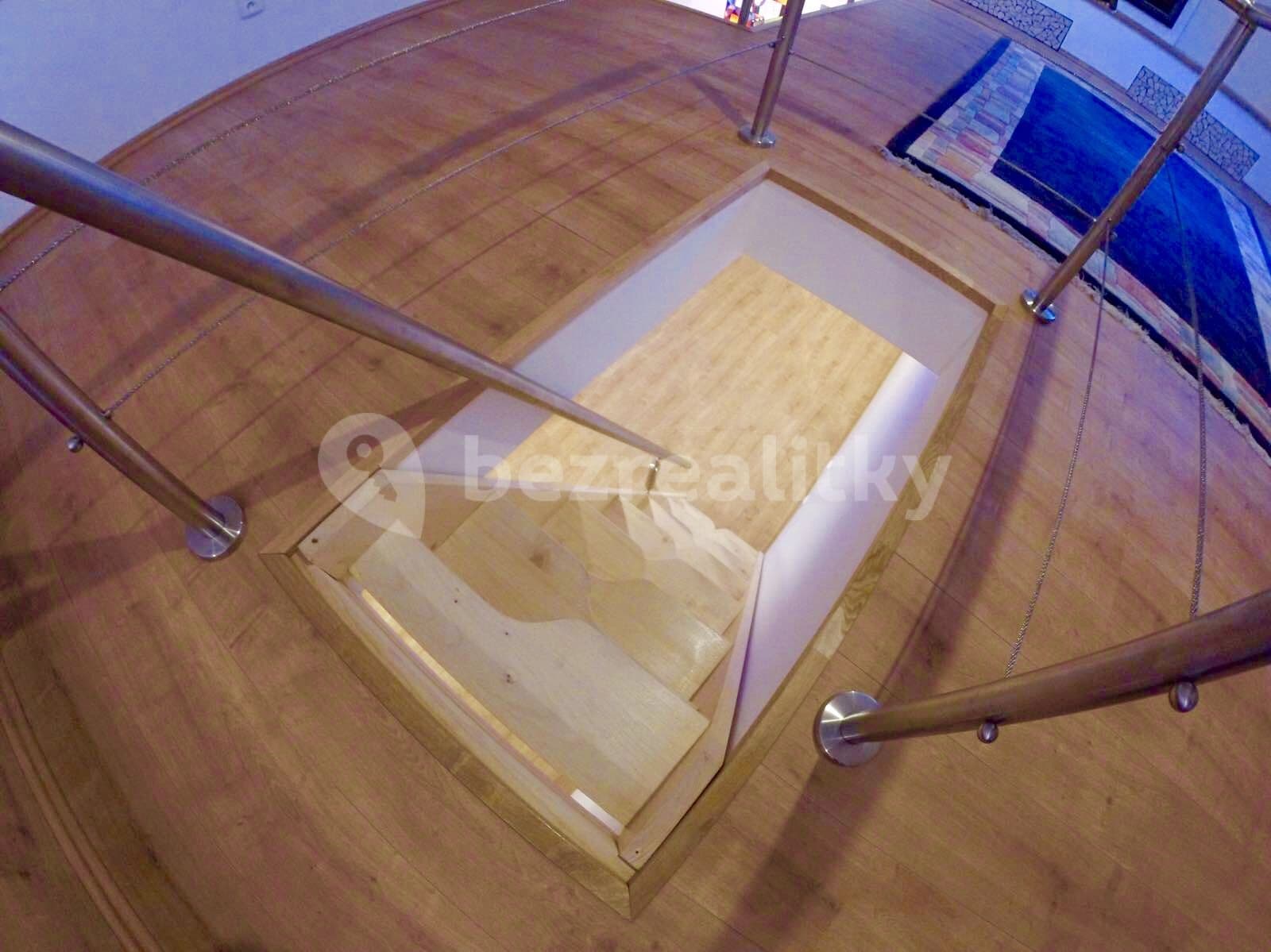 1 bedroom with open-plan kitchen flat to rent, 74 m², K Pitkovicům, Prague, Prague 1 bedroom with open-plan kitchen flat to rent, 74 m², K Pitkovicům, Prague, Prague