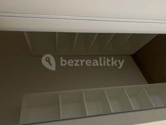 1 bedroom with open-plan kitchen flat to rent, 58 m², Husova, Pardubice, Pardubický Region 1 bedroom with open-plan kitchen flat to rent, 58 m², Husova, Pardubice, Pardubický Region