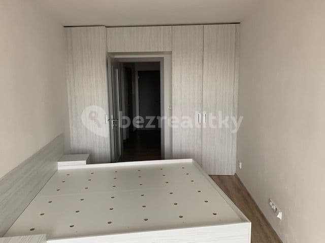 1 bedroom with open-plan kitchen flat to rent, 58 m², Husova, Pardubice, Pardubický Region 1 bedroom with open-plan kitchen flat to rent, 58 m², Husova, Pardubice, Pardubický Region