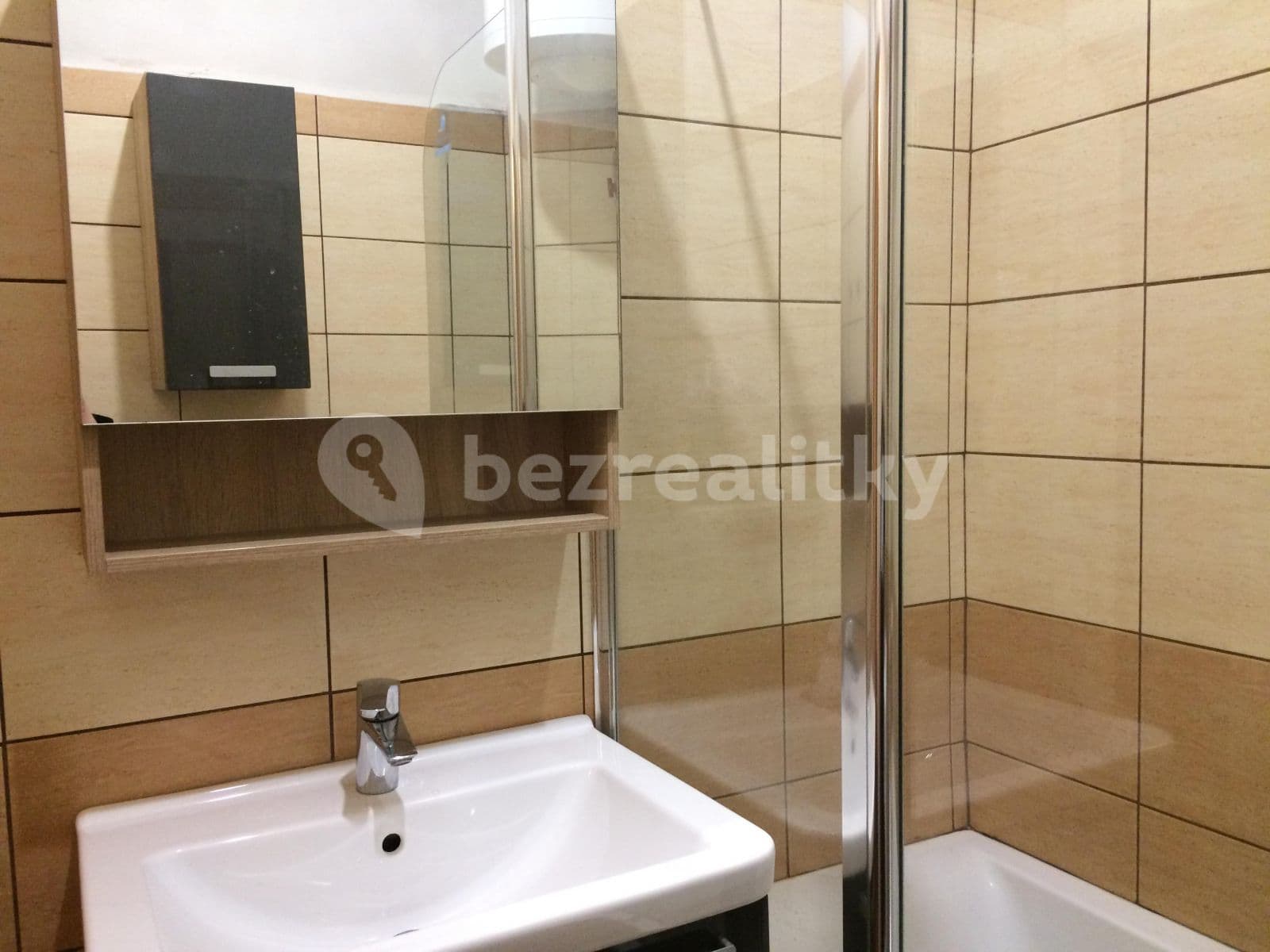 1 bedroom with open-plan kitchen flat to rent, 38 m², Lounských, Prague, Prague 1 bedroom with open-plan kitchen flat to rent, 38 m², Lounských, Prague, Prague