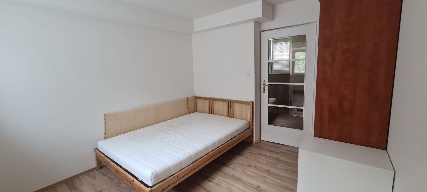 1 bedroom with open-plan kitchen flat to rent, 35 m², Sibiřská, Brno, Jihomoravský Region 1 bedroom with open-plan kitchen flat to rent, 35 m², Sibiřská, Brno, Jihomoravský Region