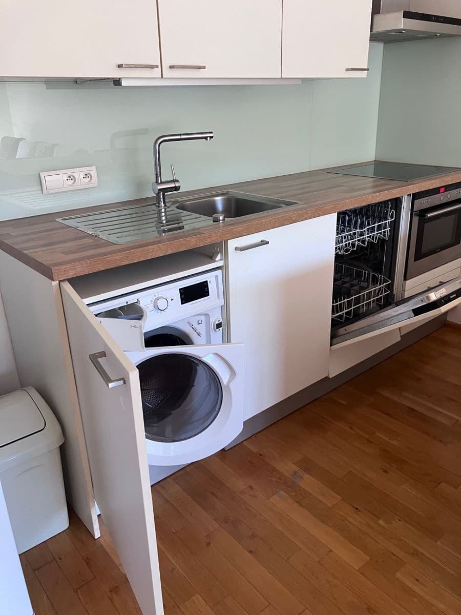 1 bedroom with open-plan kitchen flat to rent, 54 m², Linhartova, Prague, Prague 1 bedroom with open-plan kitchen flat to rent, 54 m², Linhartova, Prague, Prague