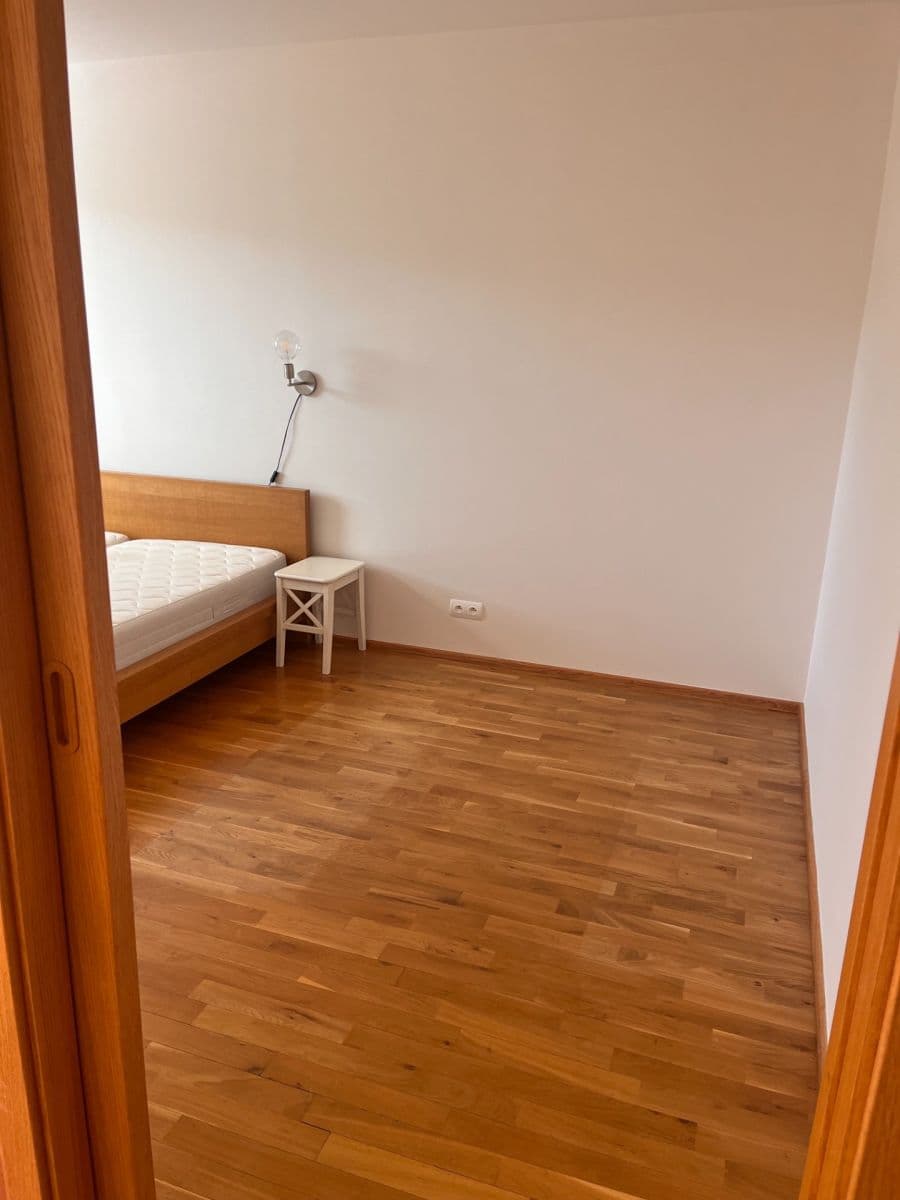 1 bedroom with open-plan kitchen flat to rent, 54 m², Linhartova, Prague, Prague 1 bedroom with open-plan kitchen flat to rent, 54 m², Linhartova, Prague, Prague