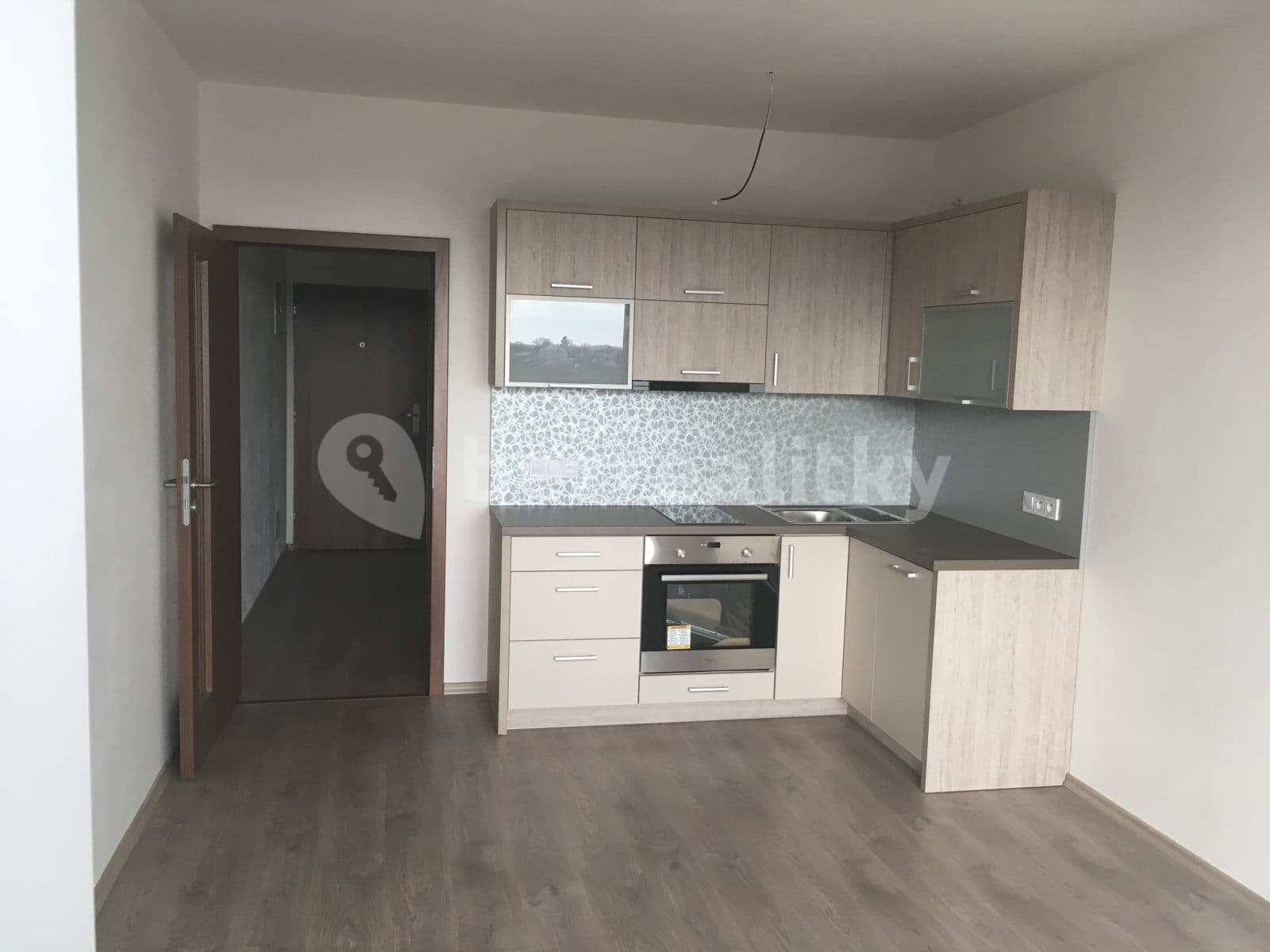 Studio flat to rent, 30 m², Topolová, Olomouc, Olomoucký Region Studio flat to rent, 30 m², Topolová, Olomouc, Olomoucký Region