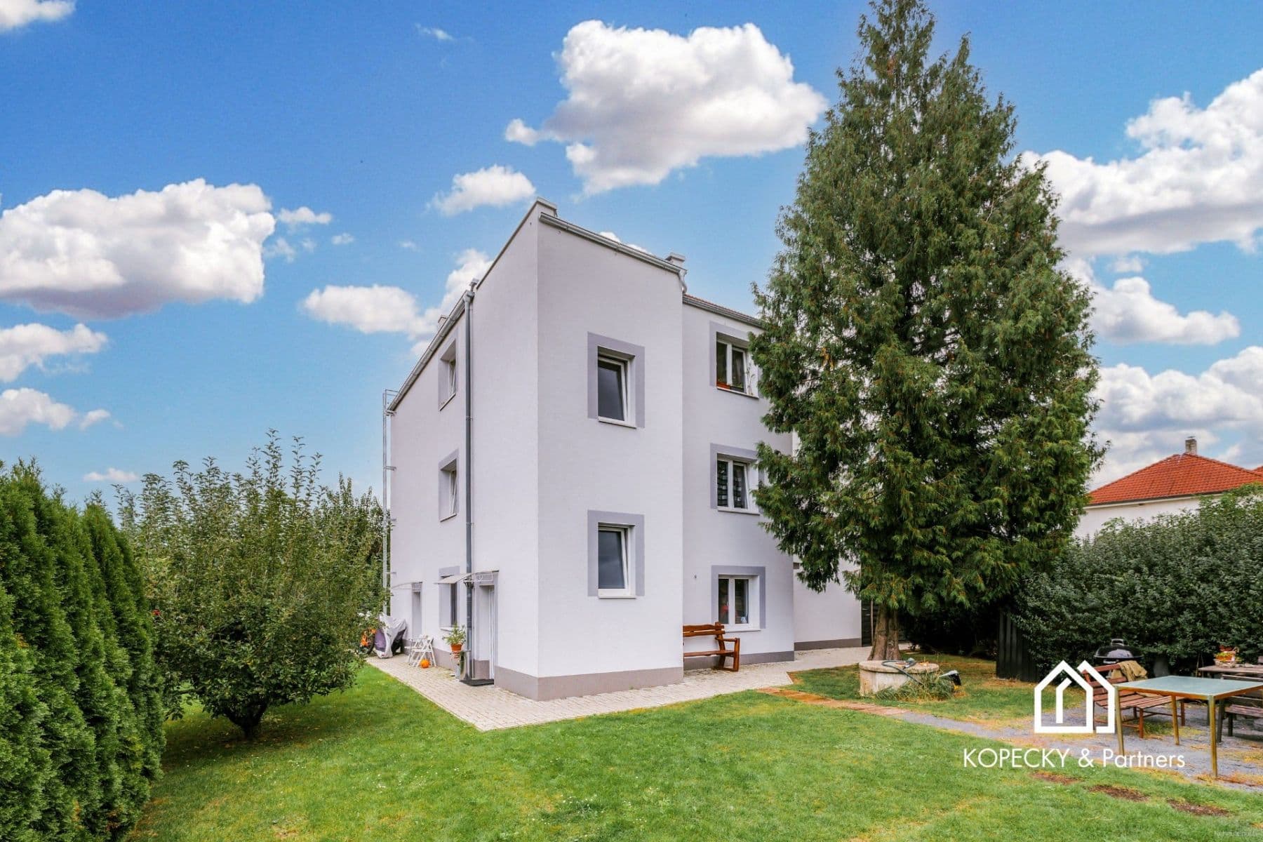 1 bedroom with open-plan kitchen flat to rent, 60 m², Moravanská, Prague, Prague 1 bedroom with open-plan kitchen flat to rent, 60 m², Moravanská, Prague, Prague