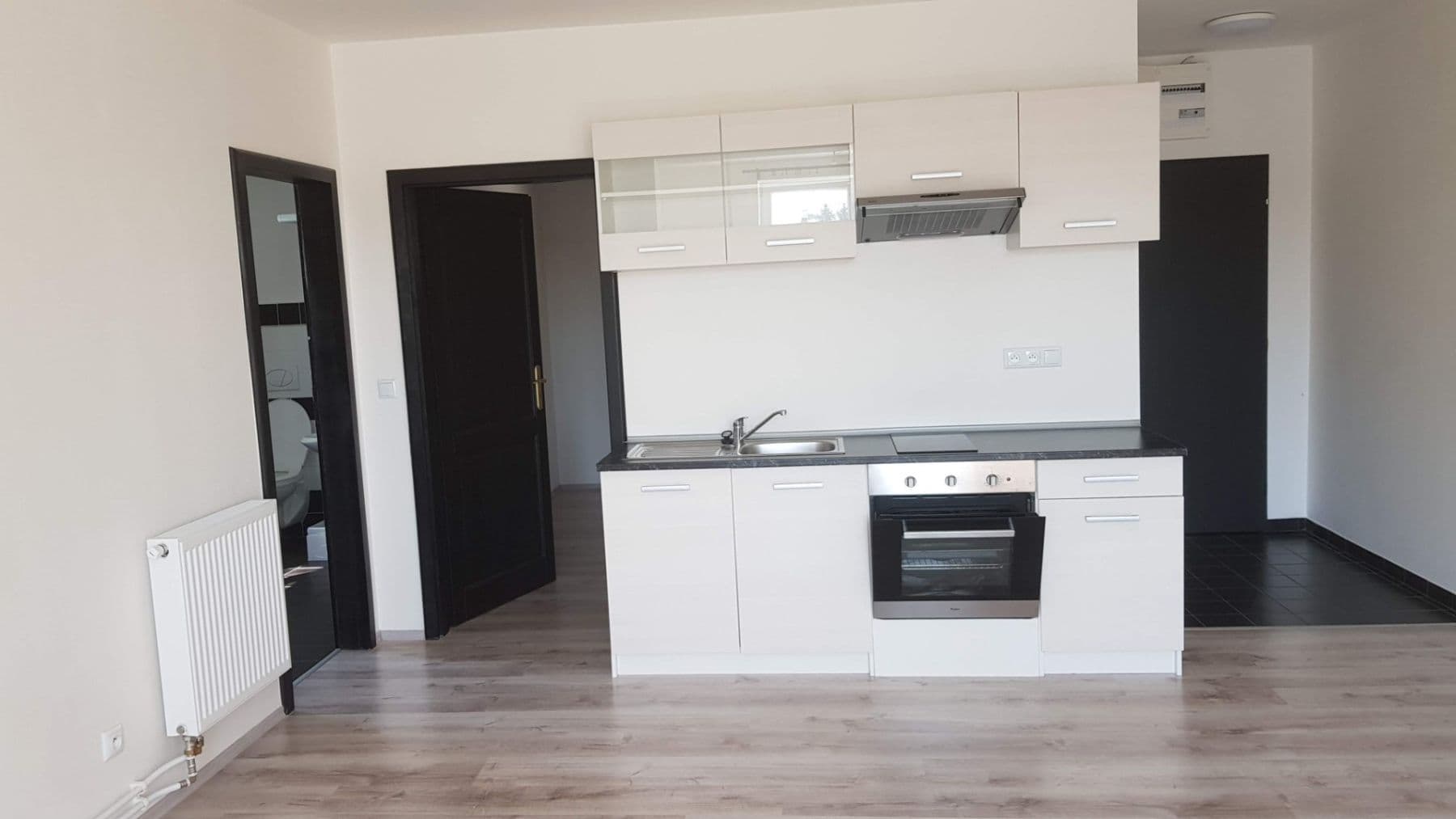 1 bedroom with open-plan kitchen flat to rent, 60 m², Moravanská, Prague, Prague 1 bedroom with open-plan kitchen flat to rent, 60 m², Moravanská, Prague, Prague