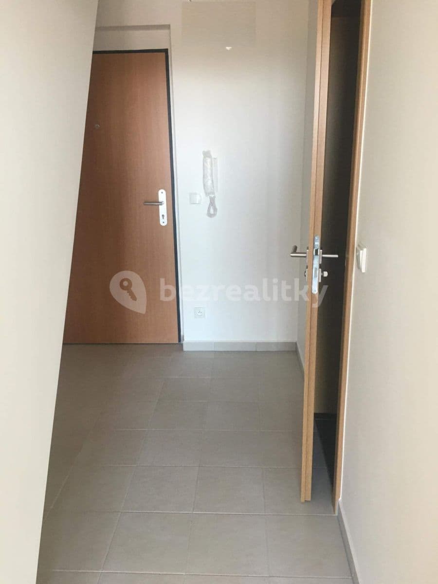 1 bedroom with open-plan kitchen flat to rent, 54 m², Chýně, Středočeský Region 1 bedroom with open-plan kitchen flat to rent, 54 m², Chýně, Středočeský Region