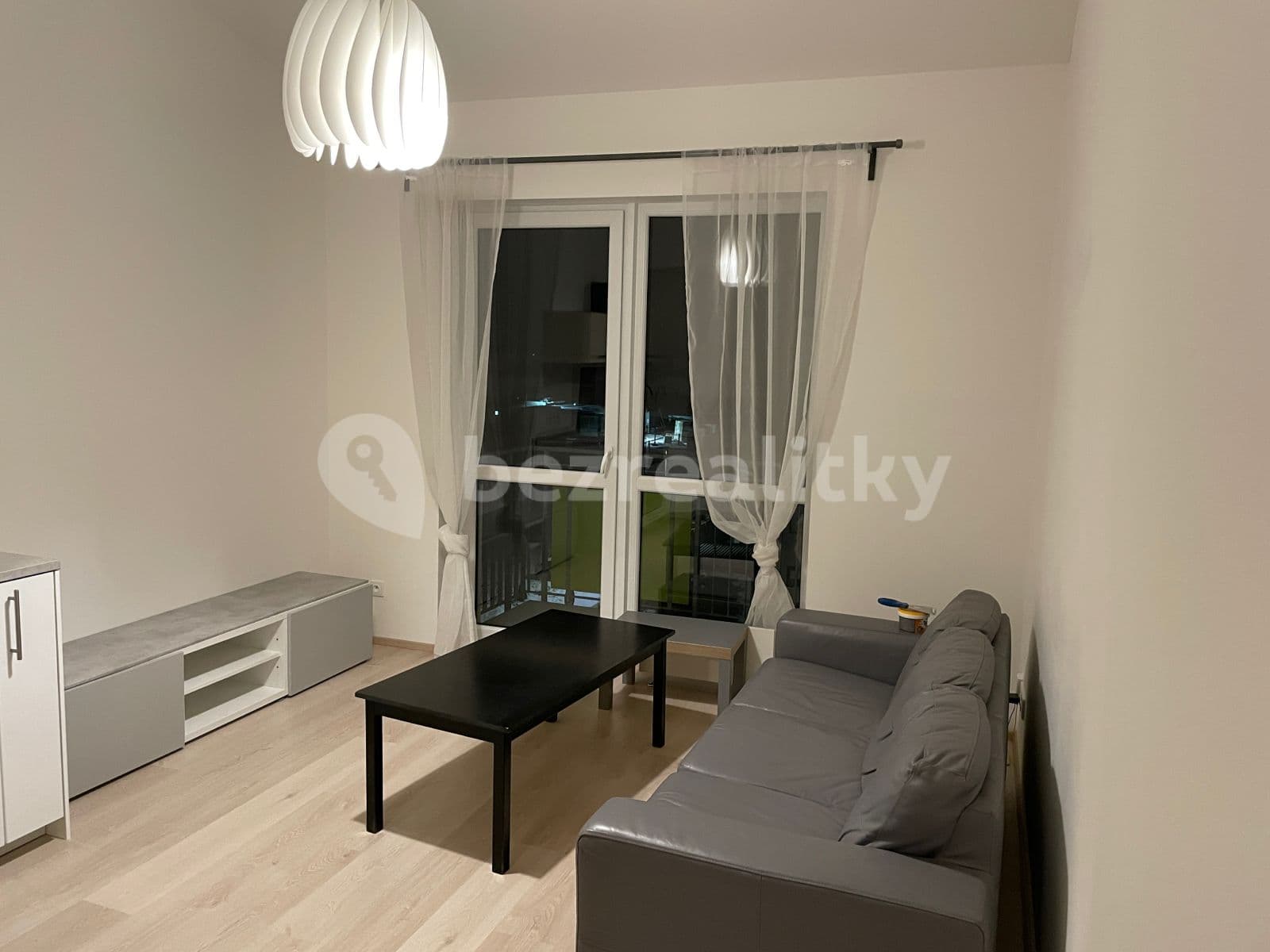 1 bedroom with open-plan kitchen flat to rent, 54 m², Chýně, Středočeský Region 1 bedroom with open-plan kitchen flat to rent, 54 m², Chýně, Středočeský Region