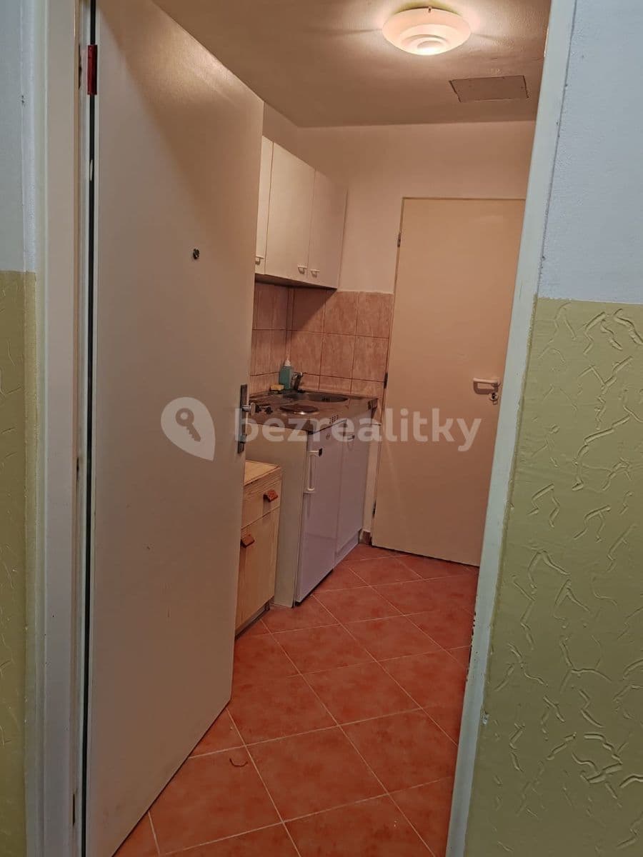 Small studio flat to rent, 28 m², Na Dlouhém Lánu, Prague, Prague Small studio flat to rent, 28 m², Na Dlouhém Lánu, Prague, Prague