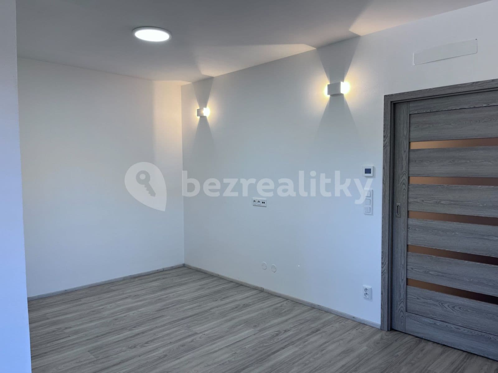 2 bedroom with open-plan kitchen flat to rent, 65 m², Tuřany, Brno, Jihomoravský Region 2 bedroom with open-plan kitchen flat to rent, 65 m², Tuřany, Brno, Jihomoravský Region