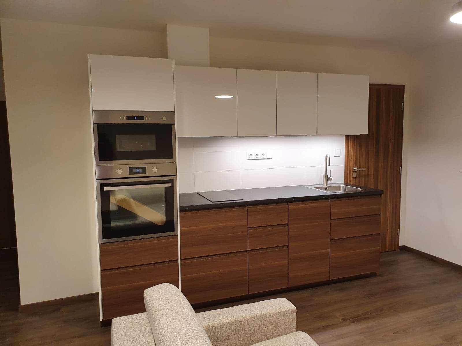 Small studio flat to rent, 34 m², Ostravská, Prague, Prague Small studio flat to rent, 34 m², Ostravská, Prague, Prague