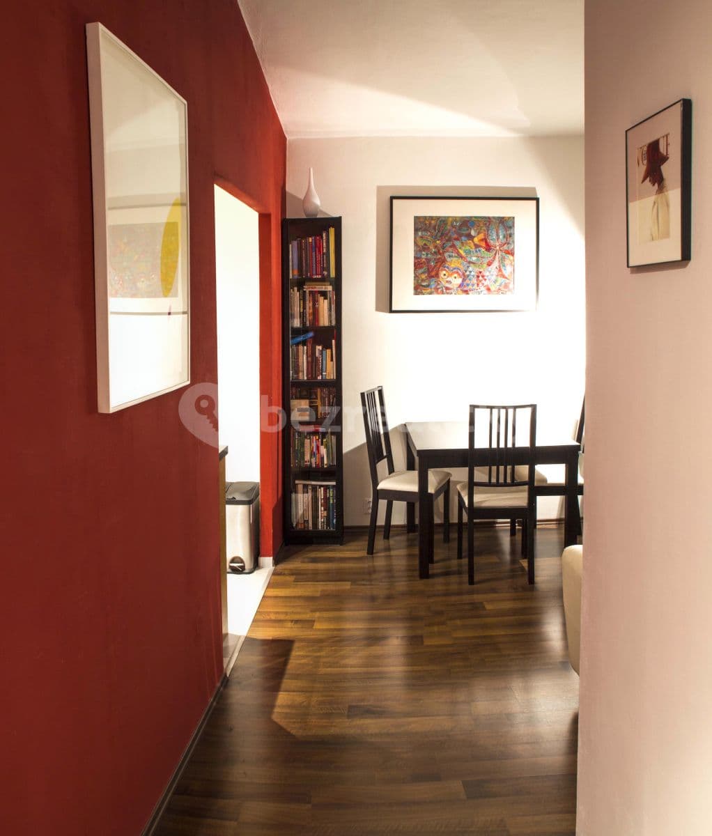 1 bedroom with open-plan kitchen flat to rent, 45 m², Pšenčíkova, Prague, Prague 1 bedroom with open-plan kitchen flat to rent, 45 m², Pšenčíkova, Prague, Prague