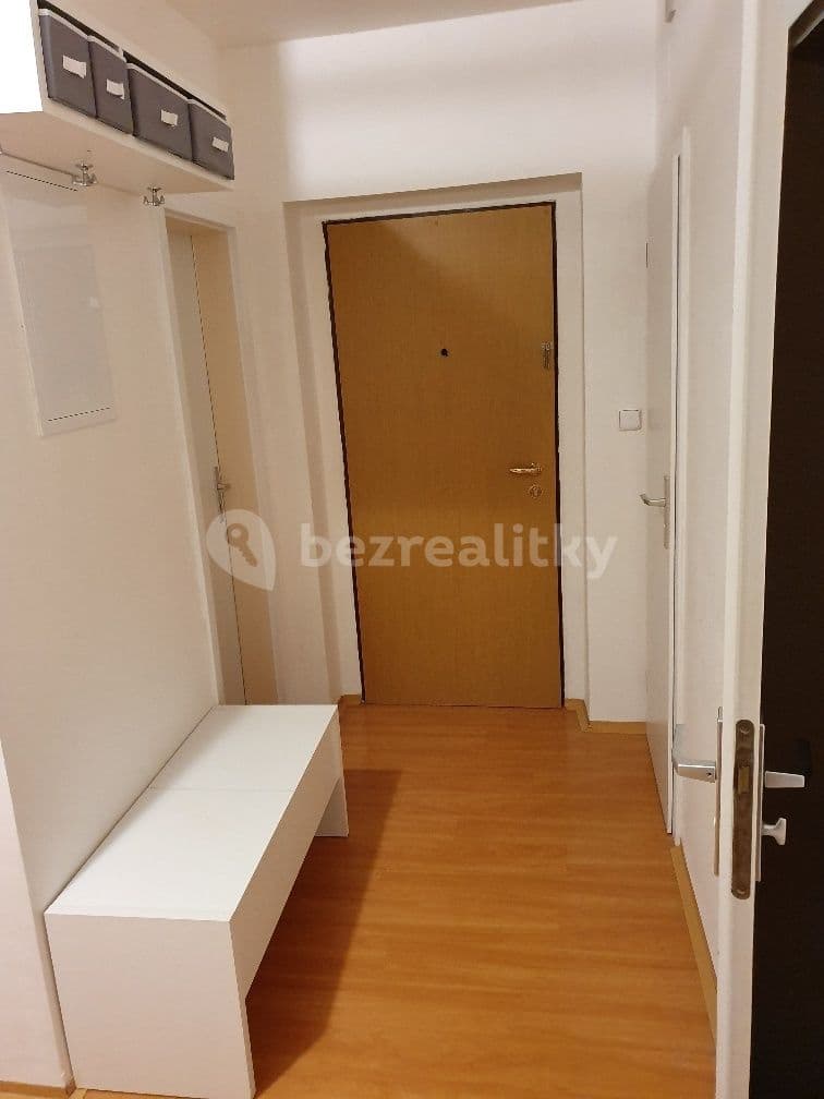 2 bedroom with open-plan kitchen flat to rent, 83 m², Za Sídlištěm, Dolní Břežany, Středočeský Region 2 bedroom with open-plan kitchen flat to rent, 83 m², Za Sídlištěm, Dolní Břežany, Středočeský Region