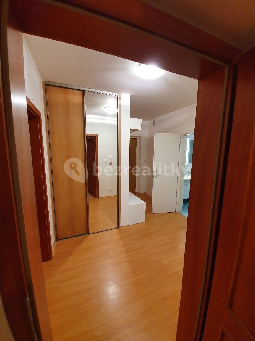 2 bedroom with open-plan kitchen flat to rent, 83 m², Za Sídlištěm, Dolní Břežany, Středočeský Region 2 bedroom with open-plan kitchen flat to rent, 83 m², Za Sídlištěm, Dolní Břežany, Středočeský Region