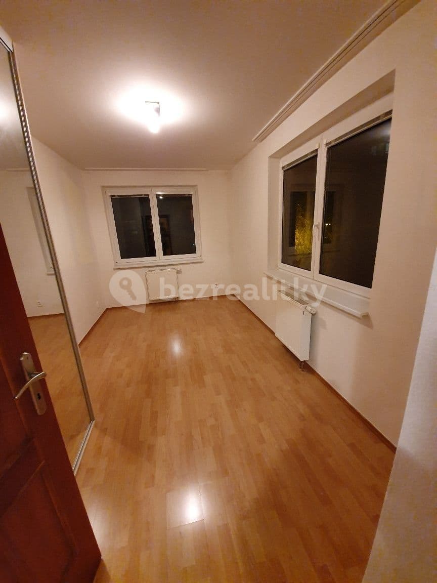 2 bedroom with open-plan kitchen flat to rent, 83 m², Za Sídlištěm, Dolní Břežany, Středočeský Region 2 bedroom with open-plan kitchen flat to rent, 83 m², Za Sídlištěm, Dolní Břežany, Středočeský Region