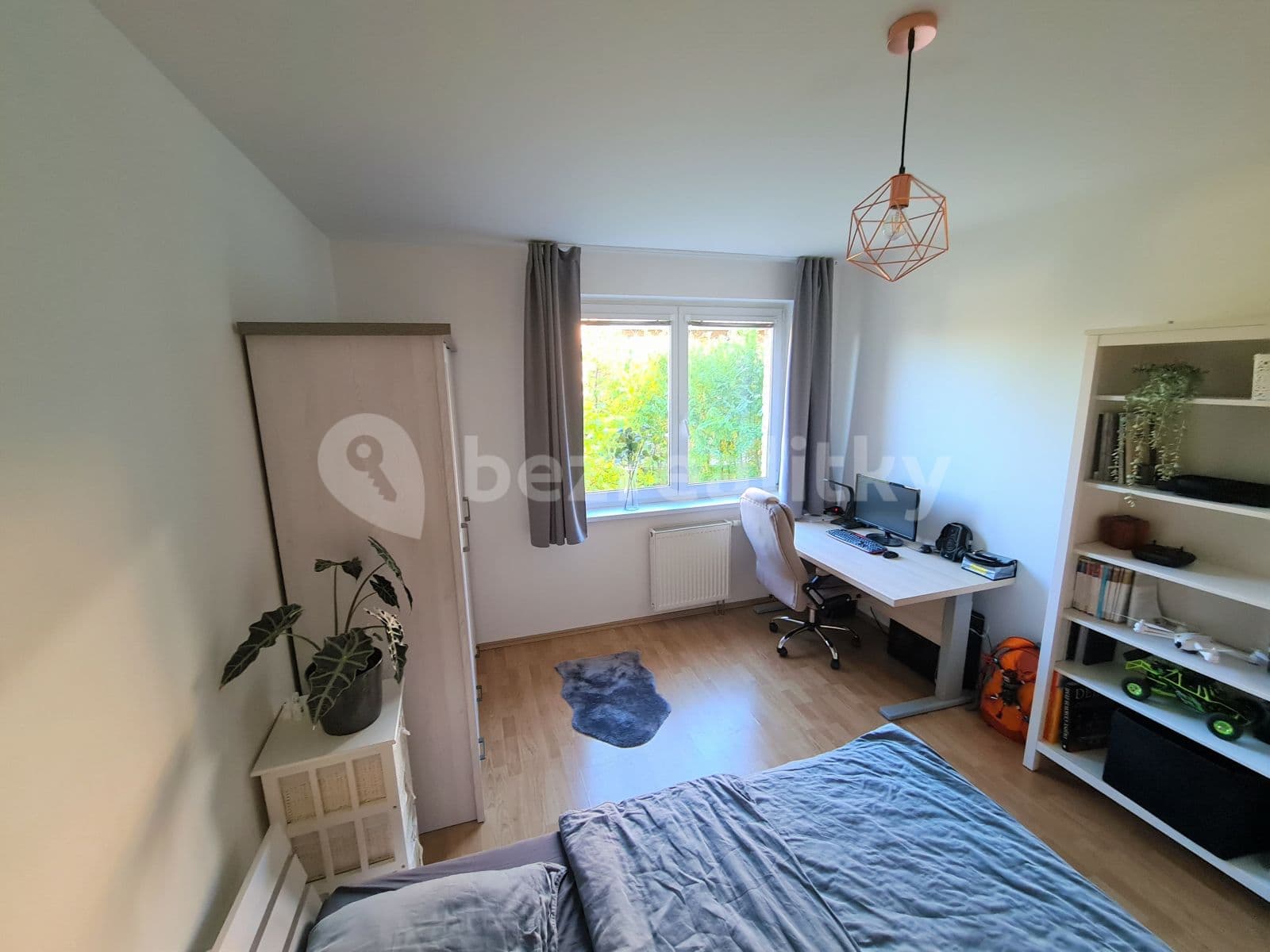 2 bedroom with open-plan kitchen flat to rent, 83 m², Za Sídlištěm, Dolní Břežany, Středočeský Region 2 bedroom with open-plan kitchen flat to rent, 83 m², Za Sídlištěm, Dolní Břežany, Středočeský Region