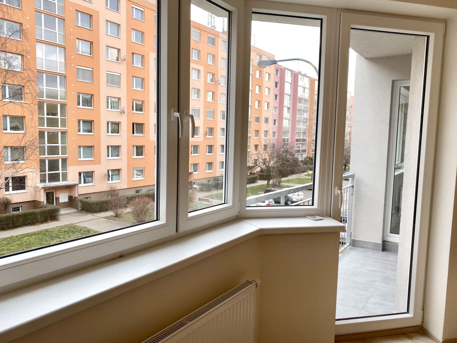 2 bedroom with open-plan kitchen flat to rent, 75 m², Tupolevova, Prague, Prague 2 bedroom with open-plan kitchen flat to rent, 75 m², Tupolevova, Prague, Prague