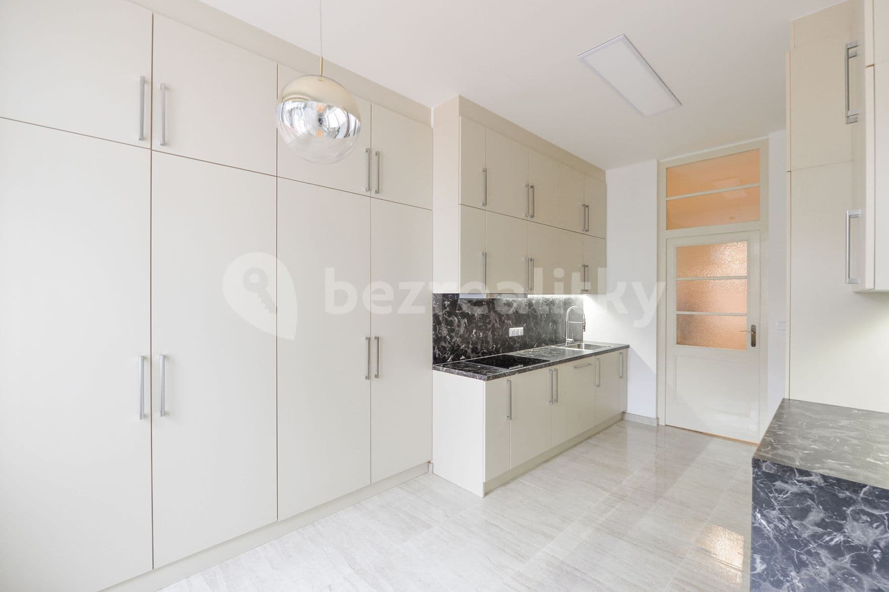 3 bedroom flat to rent, 103 m², Terronská, Prague, Prague 3 bedroom flat to rent, 103 m², Terronská, Prague, Prague