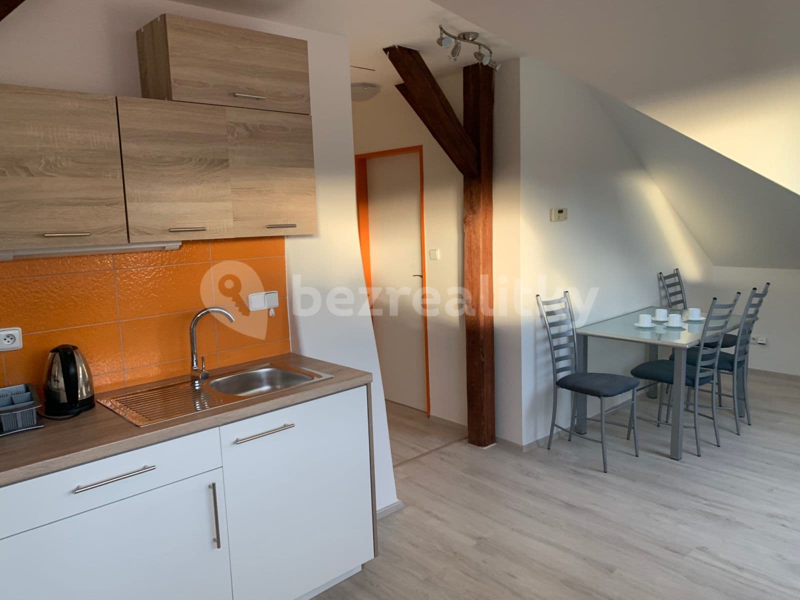 2 bedroom with open-plan kitchen flat to rent, 60 m², Jeremiášova, Prague, Prague 2 bedroom with open-plan kitchen flat to rent, 60 m², Jeremiášova, Prague, Prague
