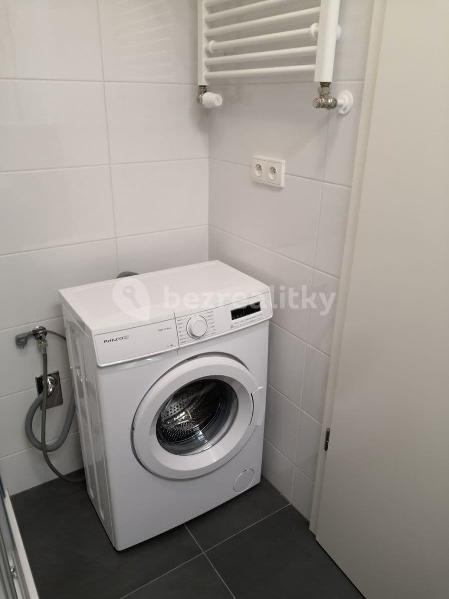 Studio flat to rent, 26 m², Novovysočanská, Prague, Prague Studio flat to rent, 26 m², Novovysočanská, Prague, Prague