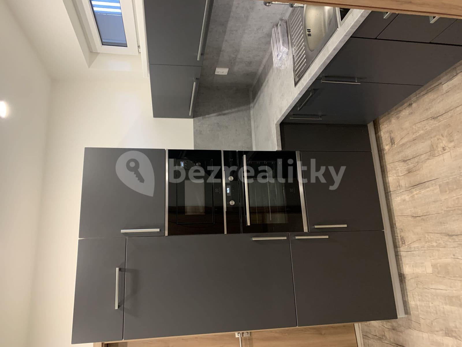 2 bedroom flat to rent, 55 m², Klučovská, Český Brod, Středočeský Region 2 bedroom flat to rent, 55 m², Klučovská, Český Brod, Středočeský Region