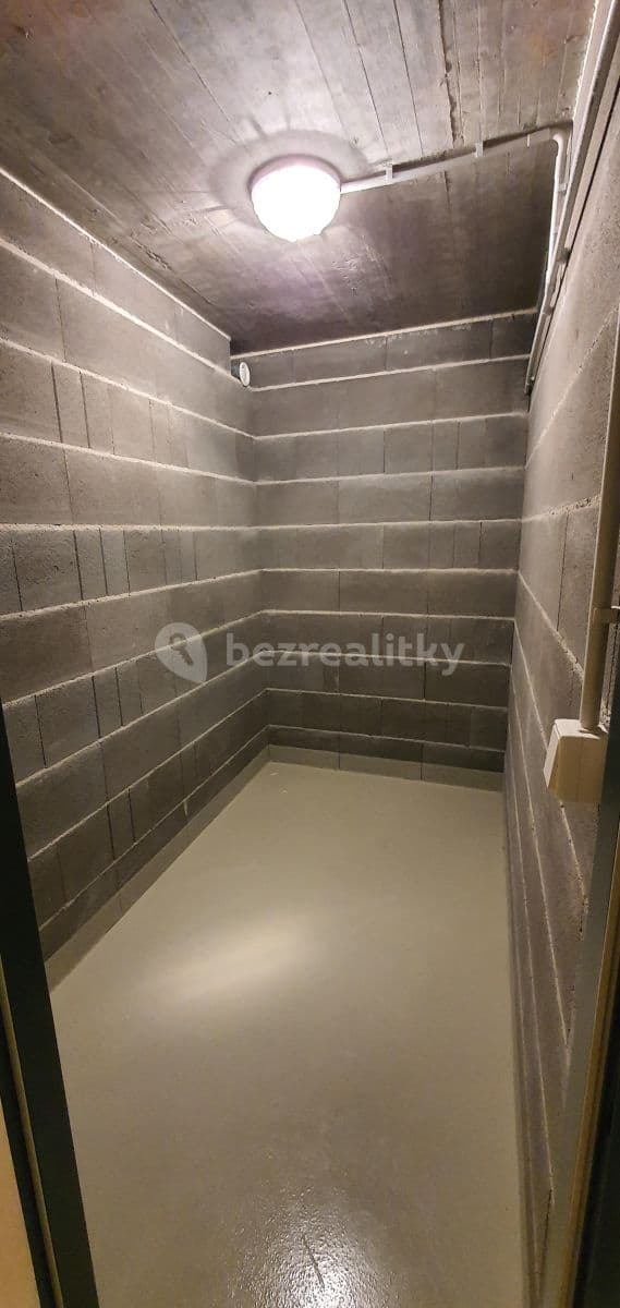 1 bedroom with open-plan kitchen flat to rent, 57 m², Novovysočanská, Prague, Prague 1 bedroom with open-plan kitchen flat to rent, 57 m², Novovysočanská, Prague, Prague