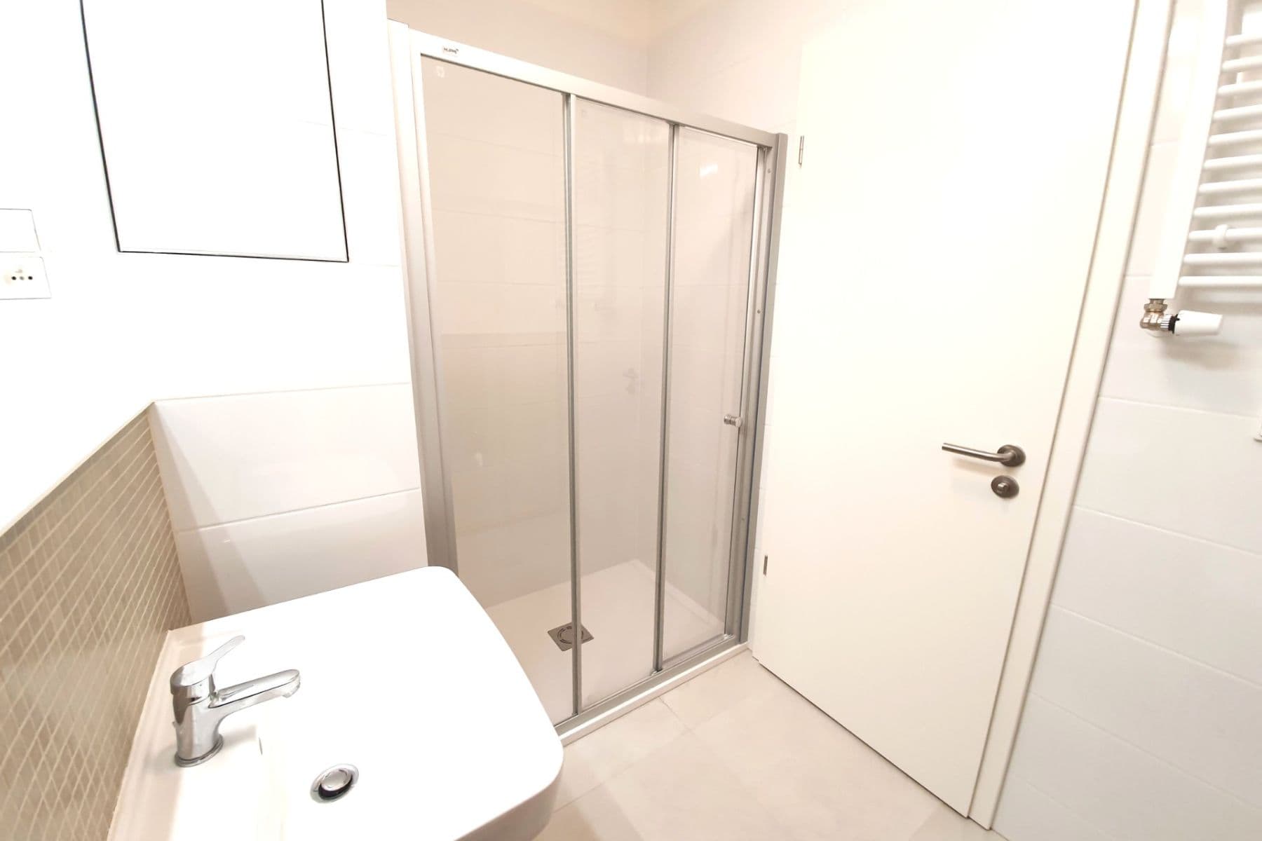 1 bedroom with open-plan kitchen flat to rent, 57 m², Novovysočanská, Prague, Prague 1 bedroom with open-plan kitchen flat to rent, 57 m², Novovysočanská, Prague, Prague