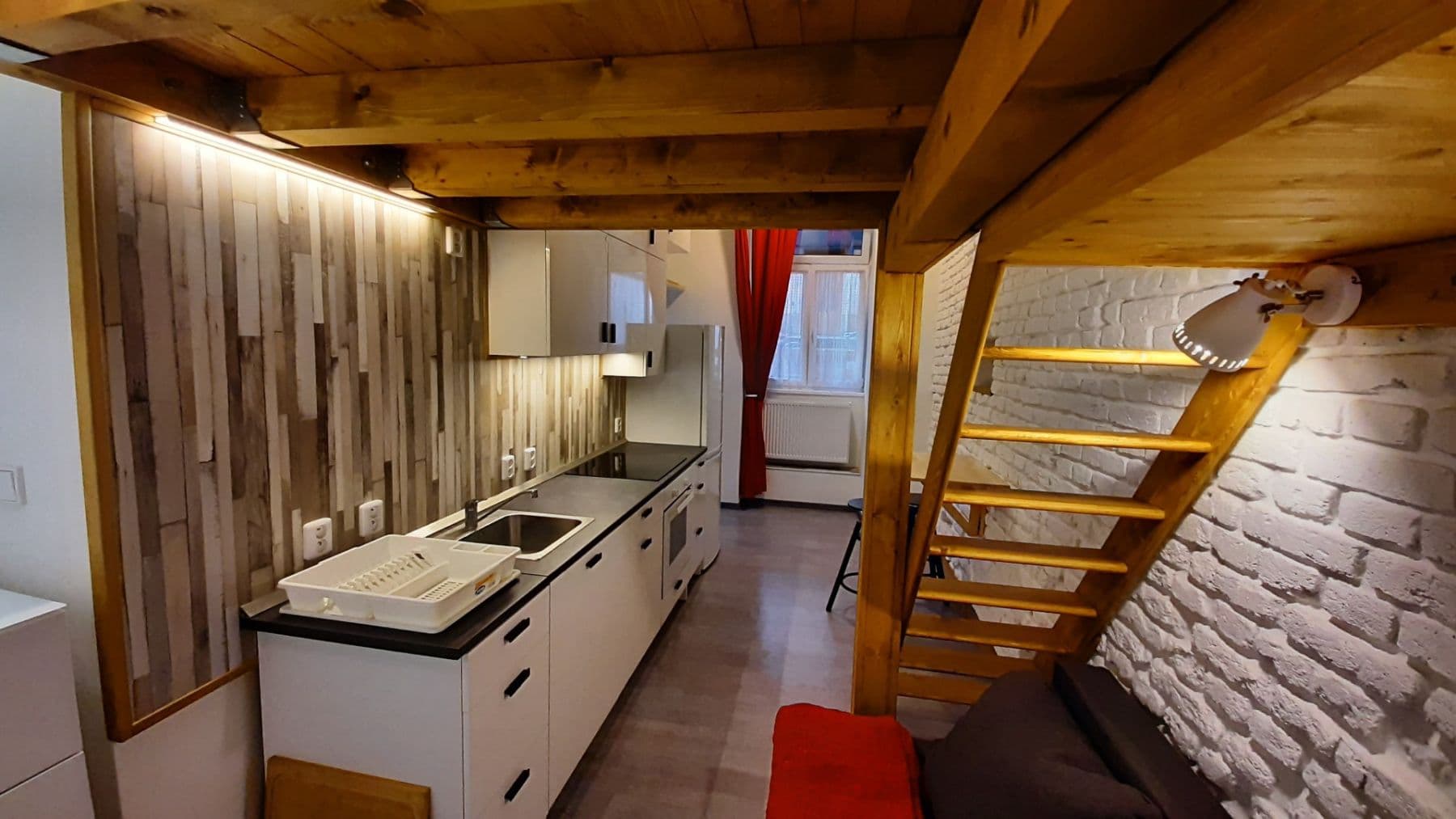 Studio flat to rent, 36 m², Jeronýmova, Prague, Prague Studio flat to rent, 36 m², Jeronýmova, Prague, Prague