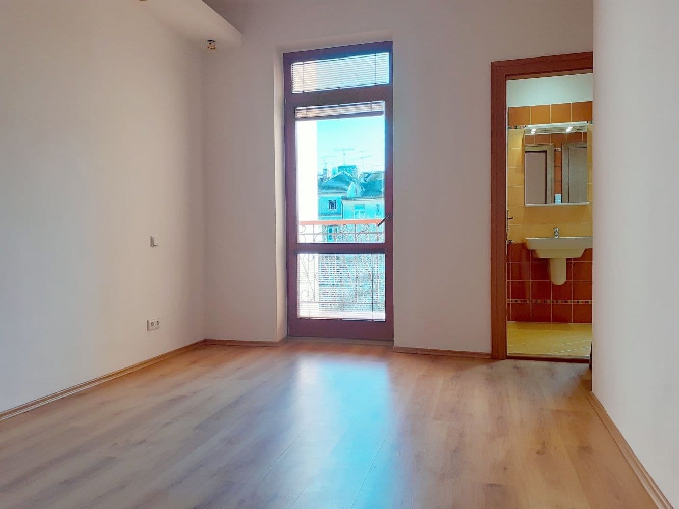 1 bedroom with open-plan kitchen flat to rent, 52 m², Slezská, Prague, Prague 1 bedroom with open-plan kitchen flat to rent, 52 m², Slezská, Prague, Prague