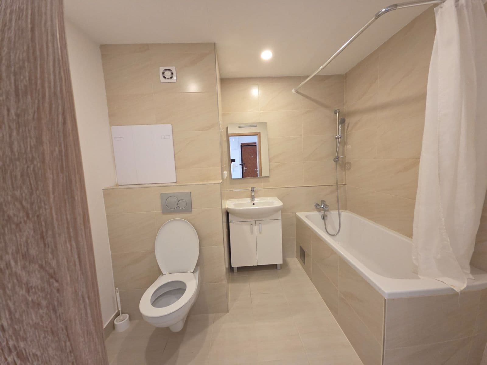 1 bedroom with open-plan kitchen flat to rent, 48 m², Makovského, Prague, Prague 1 bedroom with open-plan kitchen flat to rent, 48 m², Makovského, Prague, Prague