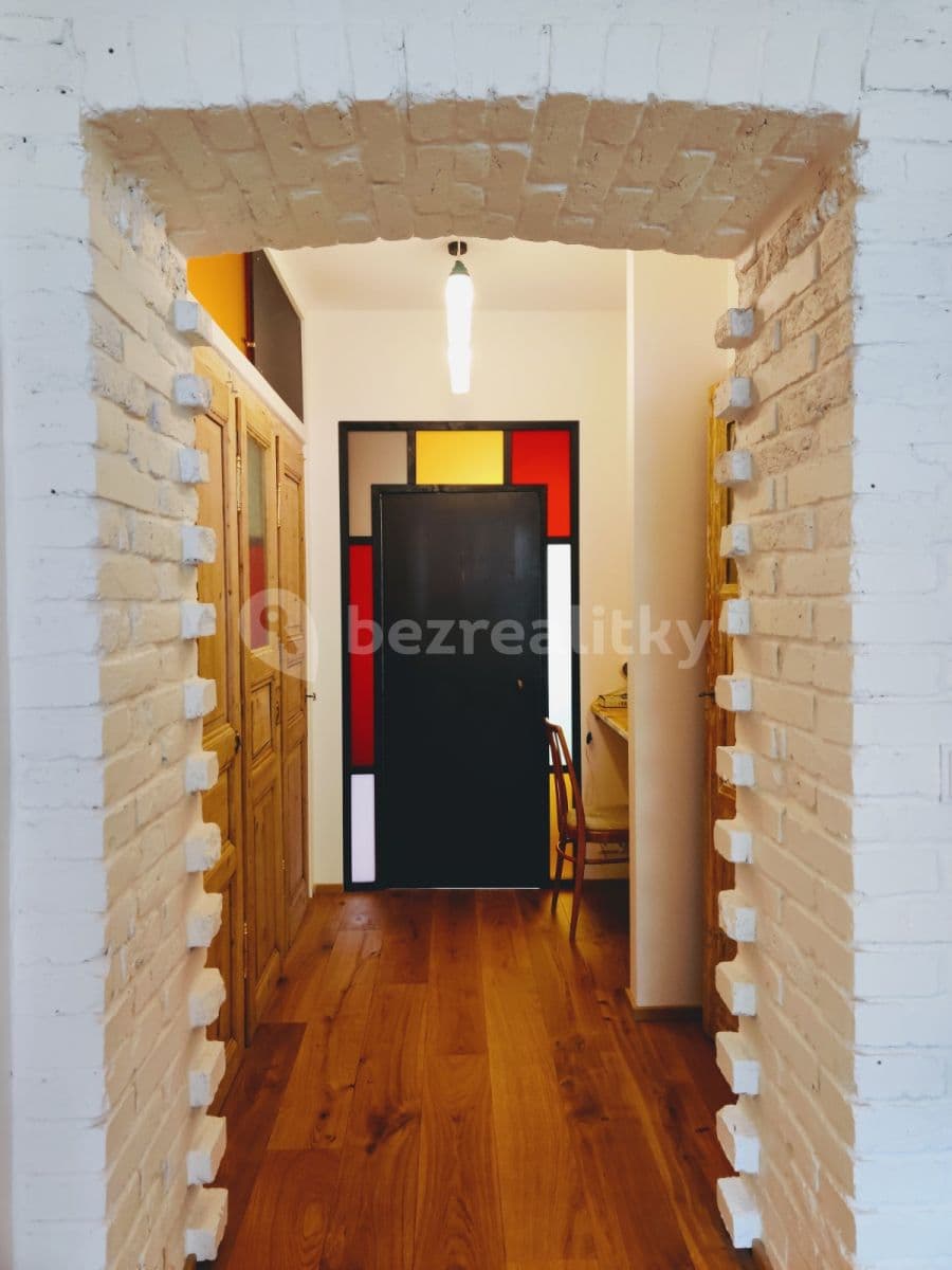 2 bedroom with open-plan kitchen flat to rent, 66 m², Veverkova, Prague, Prague 2 bedroom with open-plan kitchen flat to rent, 66 m², Veverkova, Prague, Prague