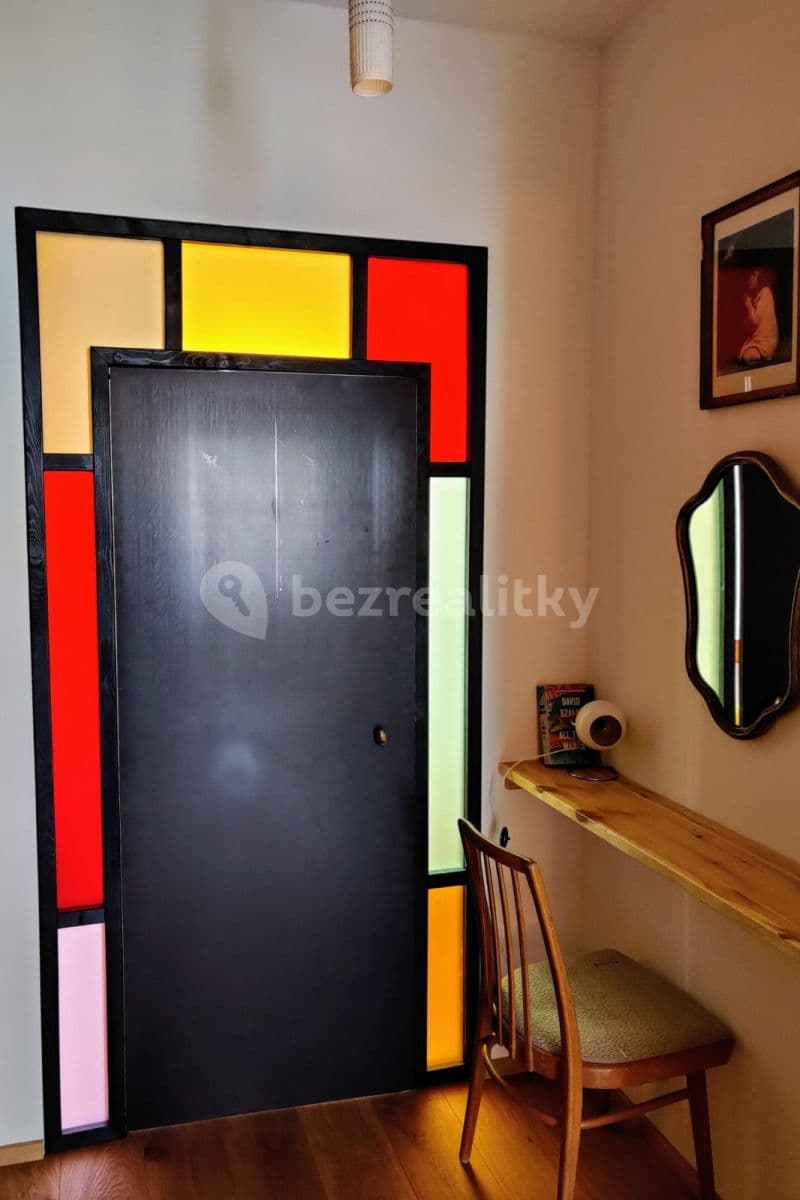 2 bedroom with open-plan kitchen flat to rent, 66 m², Veverkova, Prague, Prague 2 bedroom with open-plan kitchen flat to rent, 66 m², Veverkova, Prague, Prague