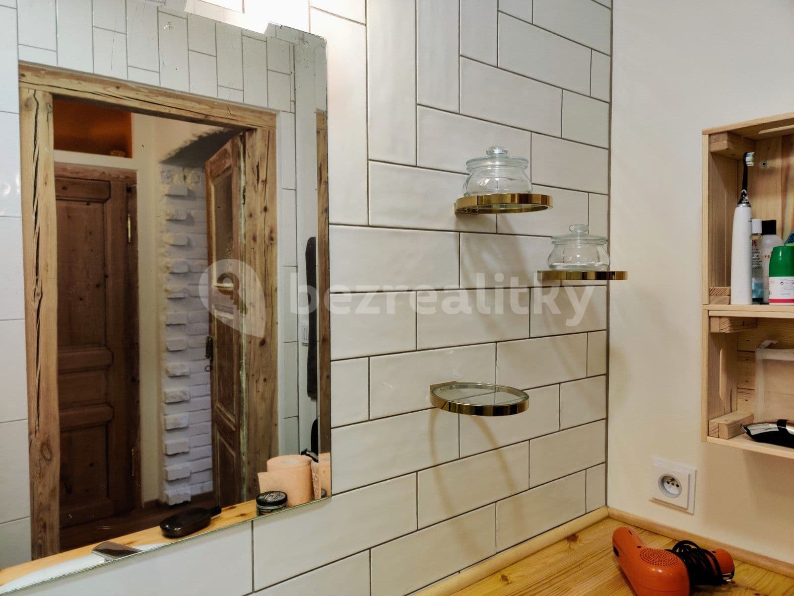 2 bedroom with open-plan kitchen flat to rent, 66 m², Veverkova, Prague, Prague 2 bedroom with open-plan kitchen flat to rent, 66 m², Veverkova, Prague, Prague