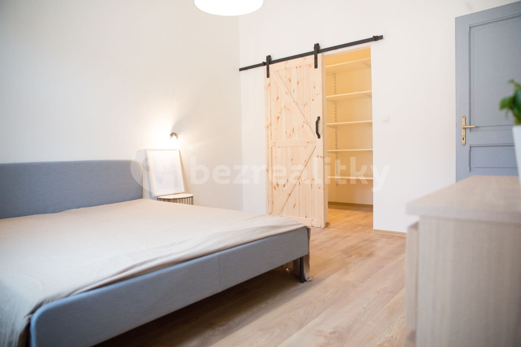 1 bedroom with open-plan kitchen flat to rent, 55 m², Schnirchova, Prague, Prague 1 bedroom with open-plan kitchen flat to rent, 55 m², Schnirchova, Prague, Prague