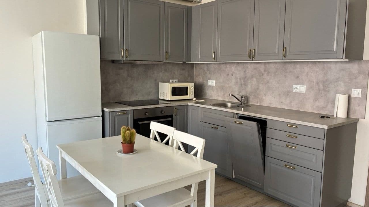 1 bedroom with open-plan kitchen flat to rent, 57 m², Tupolevova, Prague, Prague 1 bedroom with open-plan kitchen flat to rent, 57 m², Tupolevova, Prague, Prague