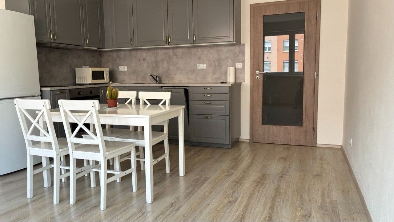 1 bedroom with open-plan kitchen flat to rent, 57 m², Tupolevova, Prague, Prague 1 bedroom with open-plan kitchen flat to rent, 57 m², Tupolevova, Prague, Prague