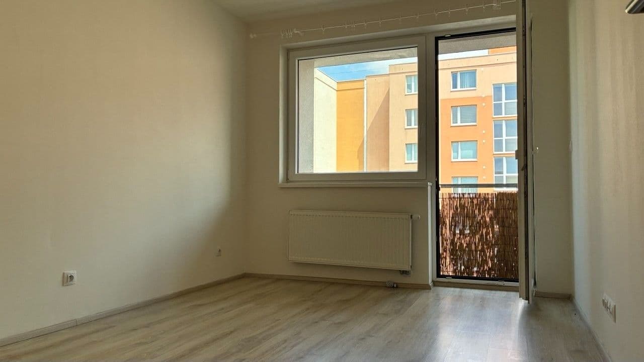 1 bedroom with open-plan kitchen flat to rent, 57 m², Tupolevova, Prague, Prague 1 bedroom with open-plan kitchen flat to rent, 57 m², Tupolevova, Prague, Prague